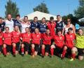 Bild: Hirsch
Der SC Luhe-Wildenau (blaue Trikots) gewann das Bezirksfinale um den Erdinger Cup gegen den TSV Stulln (grüne Trikots) mit 3:2. Auch die Damen des SC Luhe-Wildenau (rote Trikots) kamen ins Endspiel, unterlagen dort aber dem TSV Aufhausen mit 0:2.