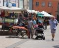 Bild: kro
Nur wenige Besucher verzeichnete am Sonntag der Peter-und-Paul-Markt. Bei den hochsommerlichen Temperaturen lockte dann doch eher ein Freibadbesuch.