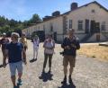 Bild: phs
Nicht nur das Gelände, auch die Dauerausstellung und das Konzept der Gedenkstättenarbeit beeindruckt eine Gruppe italienischer Historiker. Sie wollen dies in einem Reiseführer für Schüler ausführlicher vorstellen.