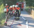 Bild: pi
"Es muss schnell gehen", wissen die Feuerwehrleute aus Georgenberg und legen die Schlauchleitung.