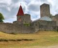 Archivbild: cr
Die Burg nimmt schwerpunktmäßig eine Nord-Süd-Position ein. Die Kernburg mit dem inneren Hof liegt dabei im westlichen Teil. Die östlich gelegene, etwas tiefer liegende Hälfte bildet die Vorburg.