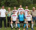 Bild: prh
Kreisklassist ASV Neustadt hat seine Neuzugänge vorgestellt. Als Teammanager fungiert Egon Schmidt (links). Trainiert wird die Mannschaft von Markus Dagner (nicht im Bild).