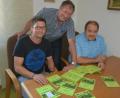 Bild: jr
Jugendbeauftragter Wolfgang Pötzl, Zweiter Bürgermeister Reinhard Wurm und stellvertretender Jugendbeauftragter Stefan Siller (von links) stellten das Ferienprogramm der Marktgemeinde Konnersreuth vor.