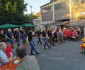Bild: gz
Die Countrytänzer "Moosbacher Power Liner" und "Dusty Boots Isling" aus Eslarn zeigen beim Sommerfest der Siedlergemeinschaft ihr Können.