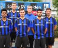 Bild: A. Schwarzmeier
Die SpVgg SV Weiden II geht mit acht Neuzugängen in die Bezirksligasaison: (von links) Daniel Saber, Michaele Bokuretsion, Martin Freimuth, Maximilian Geber, Lukas Steininger, Deniz Bock und Lukas Hudec. Auf dem Bild fehlt Chousein Chousein.