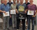 Bild: zer
Erich Ermer, Alois Bäumler, Andreas Gallersdörfer und Werner Kellner (vorne, von links) gingen mit Preisen heim.