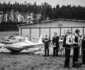 Repro: gdö
Der neue Motorsegler und die neu errichtete Flugzeughalle des Aero-Clubs Erbendorf wurden 1977 eingeweiht und in Betrieb genommen.