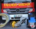 Bild: frd
Der Gemeinderat Niedermurach hat sich auf eine neue Satzung für den Kostenersatz bei Einsätzen der Feuerwehren verständigt. Da die Gemeinde die nötige Ausrüstung für den Ernstfall bereitstellt, muss ihr Einsatz auch in Rechnung gestellt werden. Zuletzt hatte Niedermurach für eine Schmutzwasserpumpe (Mitte) und einen Nass- und Trockensauger (rechts) 5000 Euro investiert.