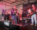 Bild: wro
Gefeiert wurde schon am Freitagabend. Um vorzuheizen, trat die Schönhaider Band „DefBoy“ auf die Bürgerfestbühne.