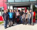 Bild: exb
Vorsitzender Max Bindl (Vierter von rechts) sowie Geschäftsführer Josef Andritzky (Sechster von Rechts) zusammen mit der Delegation der Freien Wähler Konnersreuth vorm Haupteingang der Firma Kassecker in Waldsassen.