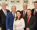 Bild: Graggo/Handwerkskammer
Das neue und wiedergewählte Präsidium der Handwerkskammer besteht aus Präsident Dr. Georg Haber (rechts) und seinen Stellvertretern (von links) Richard Hettmann, Gerhard Ulm, Kathrin Zellner, Karl-Heinz Moser und Christian Läpple.