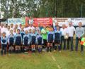 Bild: pi
Die Neukirchner Fußballkids und die Fanclub-Auswahl freuen sich schon auf das Spiel.