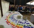 Bild: sgg
Die Pfadfinder holen sich zum Parkfest den Regenbogen ins Zelt.