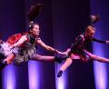 Bild: Kunz
Wie die Springteufel. Die beiden Tanzmariechen des Elly-Heuss-Gymnasiums.