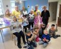 Bild: rn
Mit dem Austausch von Schmetterlingen und kleinen Schultüten endet der Besuch von Vorschulkindern im Haus St. Laurentius.
