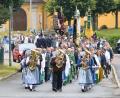 Bild: fjo
Ein unerwartet großer Kirchenzug markiert am Sonntag den Beginn des zweiten Festtags zum 110-jährigen Bestehen des Turn- und Sportvereins.