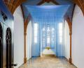 Bild: Marcus Rebmann/exb
Die Kölner Künstlerin Ulli Böhmelmann zeigt in der gotischen Hauskapelle des Luftmuseums ihre dafür neu entworfene Installation.