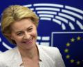Bild: Marijan Murat/dpa
Die neue EU-Kommissionspräsidentin Ursula von der Leyen lacht bei einer Pressekonferenz nach ihrer Wahl.