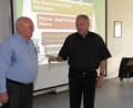 Bild: ubb
Regionaldekan und Stadtpfarrer Georg Flierl begrüßte den ehemaligen Kaplan und jetzigen Pfarrer Josef Renner (links) herzlich als gern gesehenen Gast in Tirschenreuth.