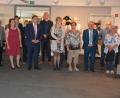 Bild: jr
Zahlreiche Gäste waren am Mittwochnachmittag zur Ausstellungseröffnung ins Museum Mitterteich gekommen, unter ihnen auch Bezirksrat Toni Dutz (Vierter von rechts).