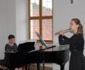 Bild: pop
Susanne Hiltl (rechts) überzeugt mit einer Sonate für Flöte und Klavier von Gaetano Donizetti, hier mit Jelena Lichtmann, die das Konzert konzipiert hatte und auch leitete.