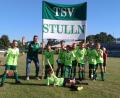 Bild: exb
Jubel bei den Nachwuchsfußballern: Souverän holten sie den Meistertitel.