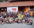 Bild: bkr
84 Teilnehmer aus der Gemeinde Immenreuth, aus Waldeck, Kulmain, Ebnath und Fuhrmannsreuth zählt die erste Kinderfeuerwehrolympiade im Landkreis – und ebenso viele Sieger. Diese ehrt Schirmherr Kreisbrandinspektor Otto Braunreuther (hinten rechts).