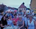 Bild: twi
Es ist voll auf dem Marktplatz und in den angrenzenden Seitenstraßen und es herrscht gute Stimmung.