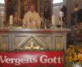 Bild: kro
"Vergelt's Gott" stand auf einem Schild vor dem Altar in der Stadtpfarrkirche.
