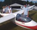 Bild: Kunz
Der Aero-Club-Nachwuchs ist stolz auf die neue Ka 6 E, die man in den kommenden Jahren im Werkstattprojekt wieder in den Urzustand zurückversetzen möchte.