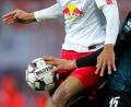Bild: agentur_dpa
So eindeutig wie in dieser Situation waren Handspiele zuletzt nicht mehr zu ahnden. Mit klarer formulierten Regeln will der Bayerische Fußballverband die Situation für Schiedsrichter, Spieler und Fans vereinfachen.