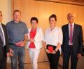 Bild: den
Vorsitzender Robert König (von links), Hans Richtmann, Bezirksrätin und Kreisvorsitzende Brigitte Scharf, Annika Buschette und Bürgermeister Peter König.