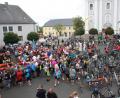 Bild: wro
Höhepunkt der Rad-Wallfahrt war das Treffen am Kirchplatz, wo die Gläubigen und alle Fahrzeuge gesegnet wurden.