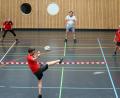 Bild: Wolfgang Steinbacher
Training in Kümmersbruck: Die Spieler der Fußballtennis-Mannschaft des TSV machen sich auf einen Schmetterball gefasst.