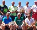 Bild: gum
Die Meister-Mannschaft der Bezirksliga Herren 50 mit (hinten von links) 
Norbert Kneißl, Patrick Vollmer, Thomas Weih, Robert Koch, Manfred Fruth, (vorne von links) Michael Mulzer, Thorsten Hoffmann und Frank Berger.