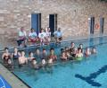Bild: sei
22 Schüler der vierten Klasse der Mittelschule Weiherhammer sind beim Aktionstag "Bayern schwimmt" erfolgreich und legen verschiedene Schwmmabzeichen im Hallenbad Weiherhammer unter Aufsicher der Wasserwacht-Ortsgruppe ab.