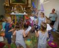 Bild: bk
Mehrfach Beifall erhielten die Thansüßer Kinder für ihre Darbietungen in der Kirche.