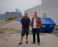 Bild: twi
Die beiden Jungunternehmer Christian Schön-Loew und Dominic Loew (von links) sind verärgert über die Bauverzögerung.