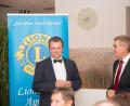 Bild: usc
Als Nachfolger von Robert Jung (rechts) führt nun Andreas Herrmann (links) für ein Jahr als Präsident die Geschicke im Lions Club Amberg.