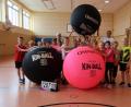 Bild: Grundschule Plößberg/exb
Kin-Ball spielten die Mädchen und Buben an der Grundschule Plößberg.