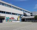 Bild: pko
Ärger an der Mittelschule Neunburg: Der Vater eines Schülers empört sich über die Art und Weise, wie das Schulleben einer neunten Klasse hier zu Ende ging: ohne Abschlussfahrt, aus seiner Sicht auch noch beinahe ohne Feier und mit einem schlechten Noten-Durchschnitt.