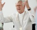 Bild: Gabi Schönberger
Der evangelische Landesbischof Heinrich Bedford-Strohm beim Redaktionsgespräch: 34 Fälle von Kirchenasyl mit 42 Personen gebe es gerade in der evangelischen Kirche in Bayern – „das ist absolut minimal“.