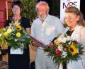 Bild: td
Die Lehrer Janett Vetter (von rechts) und Willibald Hücking sowie Rektorin Marlies Hoffmann sind verabschiedet worden. Ulrike Partl-Mahlendorf (Zweite von links) ist die neue Leiterin der Mädchenrealschule. Stiftungsdirektor Johannes Neumüller (links) war bei der Veranstaltung dabei.