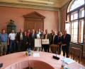 Bild: exb
Die Lenkungsgruppe der Öko-Modellregion Stiftland traf sich im Bärnauer Rathaus um die Beteiligung der Akteure und die weitere Vorgehensweise zu erörtern. Dabei waren auch Ikom Vorsitzender Roland Grillmeier (Fünfter von rechts), Ikom Geschäftsführer Wolfgang Kaiser (Sechster von links) sowie der Leiter des Amtes für Ländliche Entwicklung, Thomas Gollwitzer (Dritter von rechts).