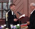 Bild: Dobmeier
Dekan Dr. Wenrich Slenczka nahm die Entpflichtung von Pfarrer Hans-Peter Pauckstadt-Künkler aus dem Priesteramt vor.