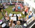 Bild: fjo
Ein grandioses Ambiente hat der Musikverein durch Öffnung des Atriums im Schulgebäude für das große Abschlusskonzert der Musikschule geschaffen.