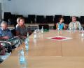 Bild: exb
Mehrere Senioren interessierten sich für den Vortrag im Forum Vitalis. Referentin Evelin Schrems, Pflegeberaterin der AOK, informierte umfassend über zum Thema Pflege. Sie betonte, dass es hierzu viel Beratungsbedarf gibt.