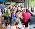 Bild: do
Ende gut, alles gut: Das erfolgreiche Sportwochenende überträgt sich auch auf die Stimmung beim Gartenfest des FC Tremmersdorf/Speinshart.