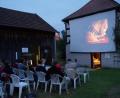 Archivbild: spz
Die Fassade der Alten Schießstätte am Waldnaabufer wird am Wochenende wieder zur Kinoleinwand.