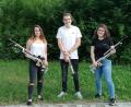 Bild: exb
Anja Betz, Jonas Bauer, Anna Hildebrand (von links) vertraten den Schützenverein 1861 Wildenau bei der Bayerischen Meisterschaft.